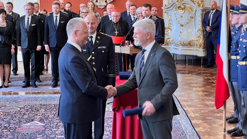Ředitel BIS Koudelka povýšen do generálské hodnosti